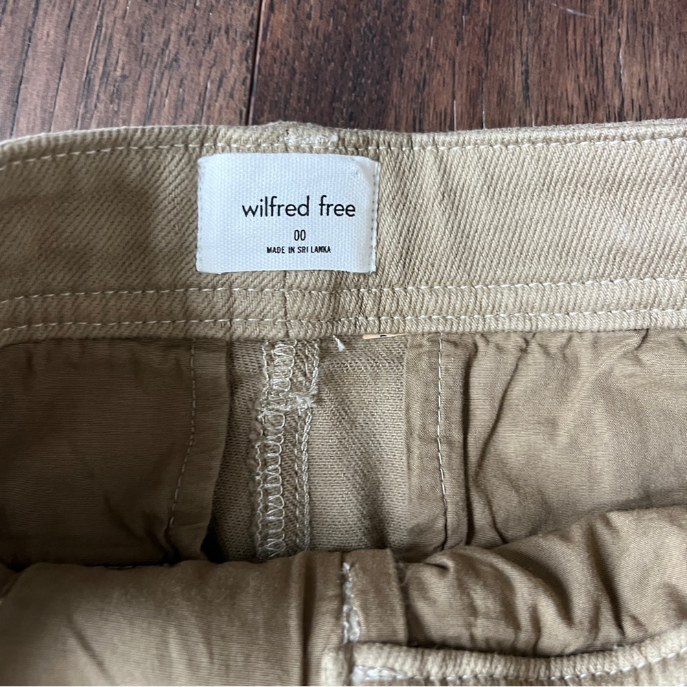 Aritzia Wilfred Free high waisted cargo pants, tan size 00 - Picture 7 of 15